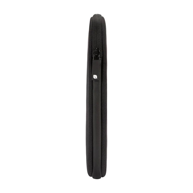 Incase Classic Universal Sleeve for 17" Laptop - Black